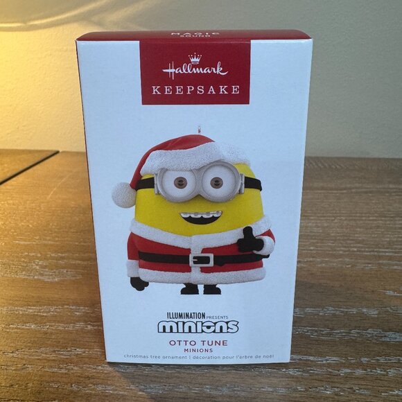2022 Hallmark Illumination Minions Otto Tune Keepsake Ornament NEW - Picture 1 of 4